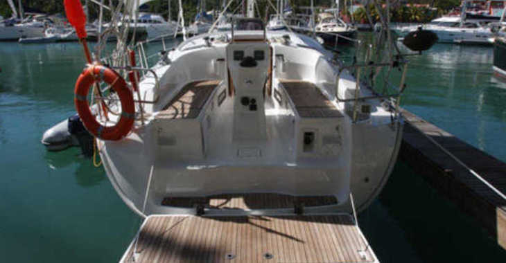 Rent a sailboat in Nanny Cay - Bavaria  36 