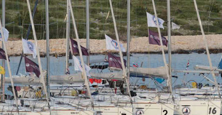 Rent a sailboat in ACI Jezera - First 35