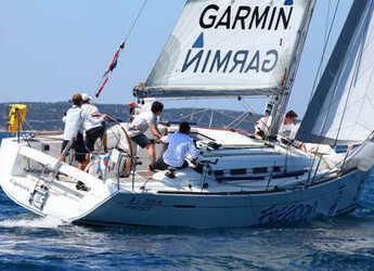 Rent a sailboat in ACI Jezera - First 35