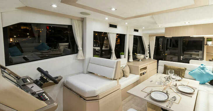 Chartern Sie yacht in Marina Mandalina - Galeon 460 Fly