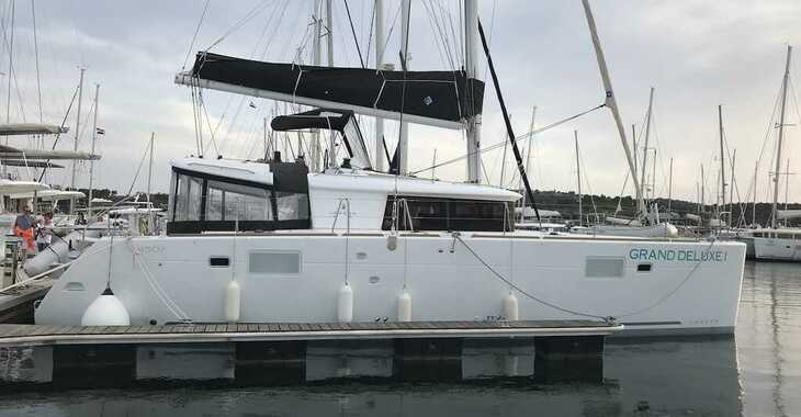 Rent a catamaran in Marina Mandalina - Lagoon 450 F