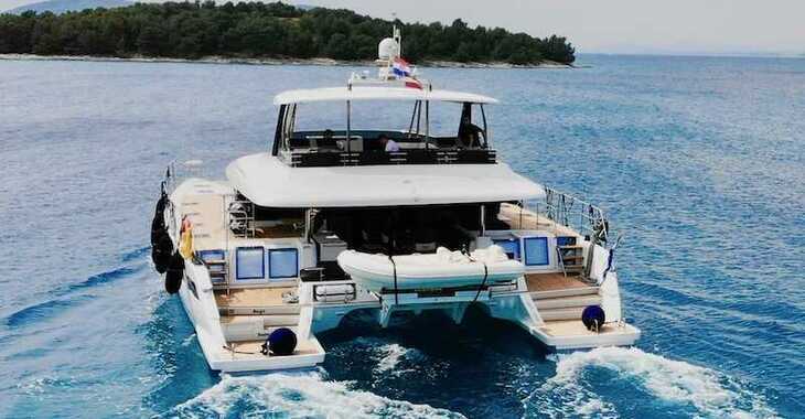 Rent a power catamaran in Marina Mandalina - Lagoon 630 Power