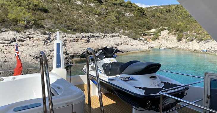 Rent a power catamaran  in Marina Mandalina - Sunreef 70 Power