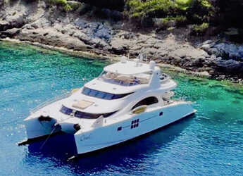 Rent a power catamaran  in Marina Mandalina - Sunreef 70 Power