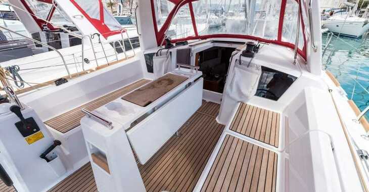 Rent a sailboat in Split (ACI Marina) - Oceanis 35.1