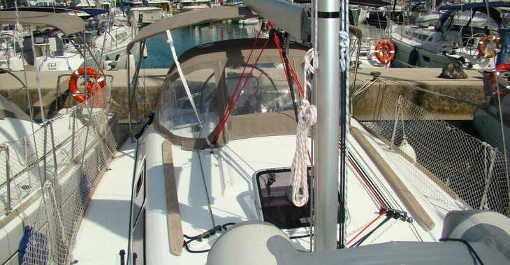 Rent a sailboat in Marina Sukosan (D-Marin Dalmacija) - Sun Odyssey 33i