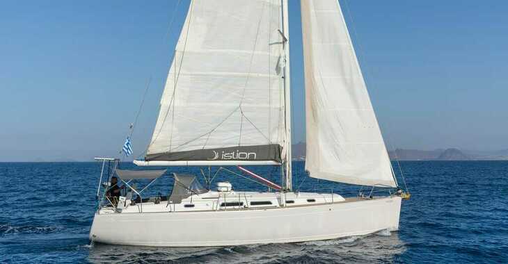 Rent a sailboat in Kos Marina - Hanse 400.