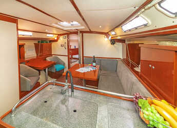 Rent a sailboat in Kos Marina - Hanse 400.