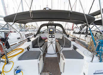 Rent a sailboat in Kos Marina - Hanse 400.