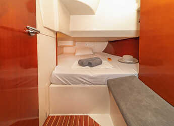 Rent a sailboat in Kos Marina - Hanse 400.