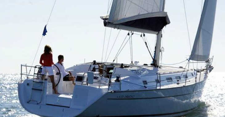Rent a sailboat in Alimos Marina Kalamaki - Cyclades 50.5