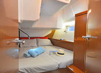 Rent a sailboat in Kos Marina - Oceanis 45