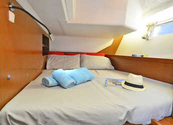 Rent a sailboat in Kos Marina - Oceanis 45