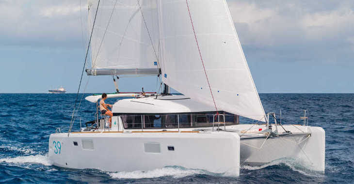 Rent a catamaran in ACI Marina Dubrovnik - Lagoon 39