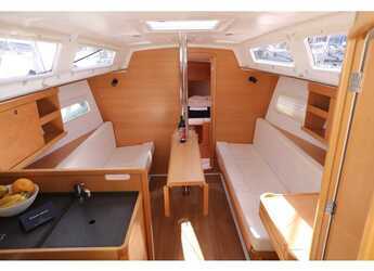 Alquilar velero en ACI Marina - Sun Odyssey 319