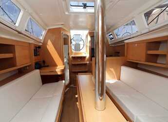 Alquilar velero en ACI Marina - Sun Odyssey 319