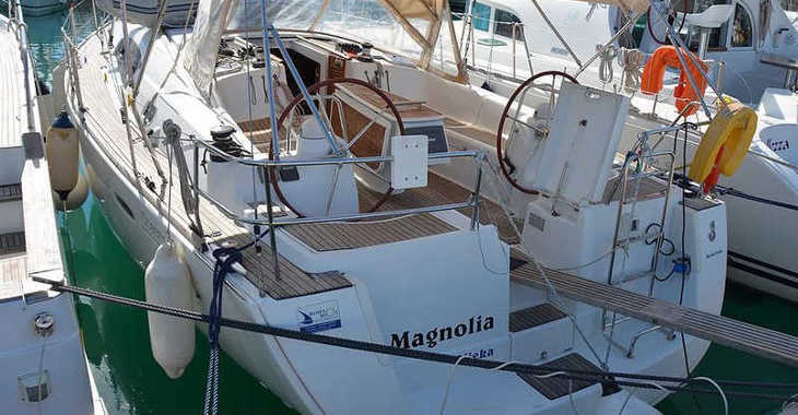 Rent a sailboat in Marina Sukosan (D-Marin Dalmacija) - Oceanis 43 Mg