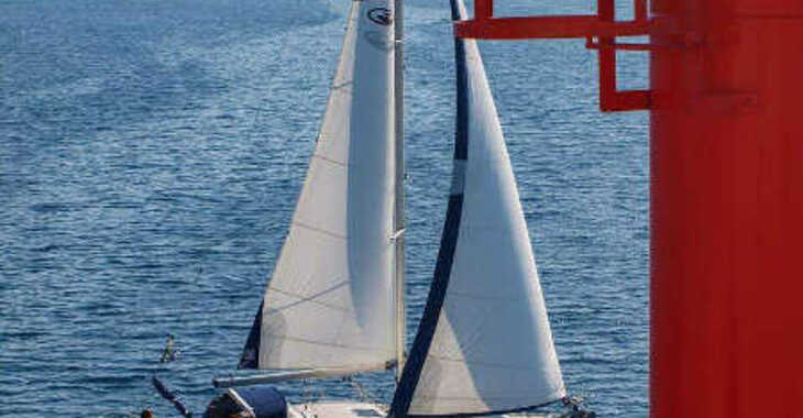 Rent a sailboat in Marina Kremik - Elan 344 Impression