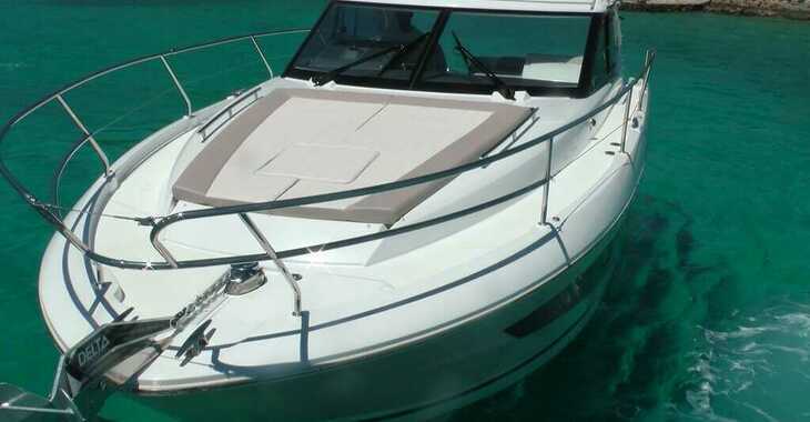 Rent a motorboat in Trogir ACI Marina - Jeanneau Leader 36