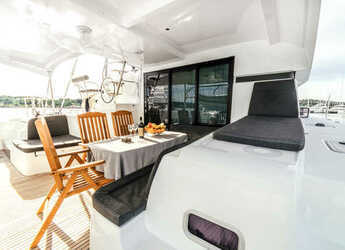 Rent a catamaran in Marina Mandalina - Lagoon 42