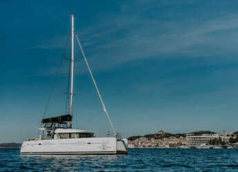 Rent a catamaran in Marina Mandalina - Lagoon 39
