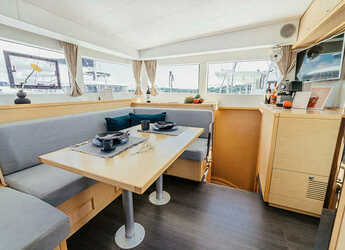 Rent a catamaran in Marina Mandalina - Lagoon 39