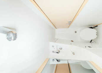 Rent a catamaran in Marina Mandalina - Lagoon 39