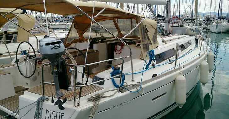 Rent a sailboat in Veruda - Dufour 405 RM