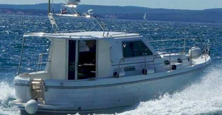 Rent a motorboat in Marina Tankerkomerc - Adria 1002