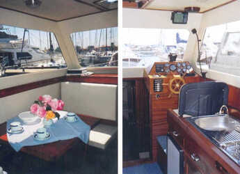 Rent a motorboat in Brbinj - Adria 28 Luxus