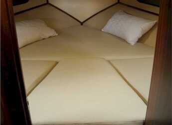 Rent a motorboat in Brbinj - Adria 28 Luxus