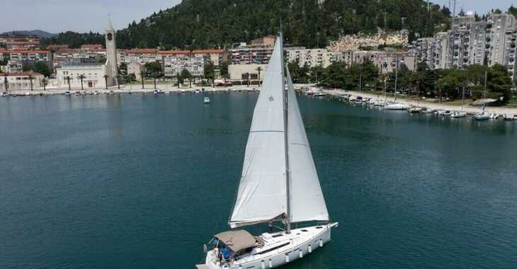 Rent a sailboat in Ploče City Port - Sun Odyssey 419