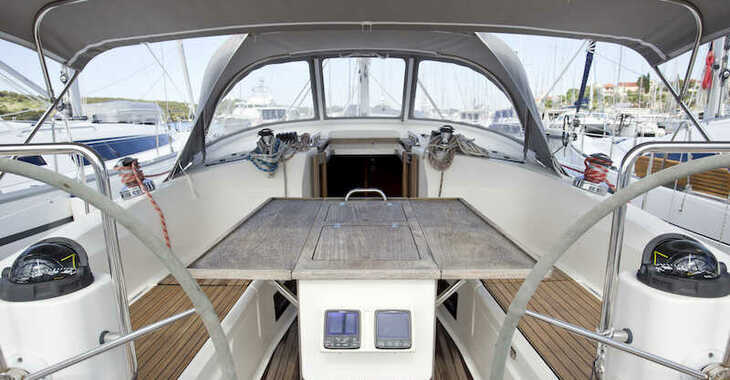 Rent a sailboat in Marina Mandalina - Bavaria 41 Cruiser
