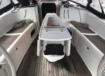 Noleggiare sailboat in Cala dei Sardi - Oceanis 43