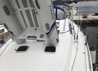 Noleggiare sailboat in Cala dei Sardi - Oceanis 43