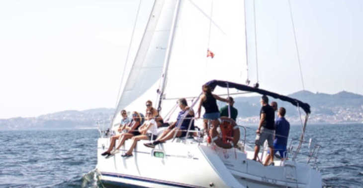 Alquilar velero en Vigo  - Sun Odyssey 39i