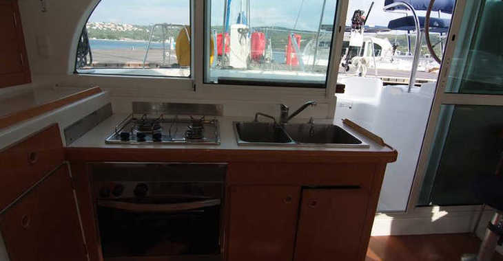 Rent a catamaran in Punat - Lagoon 380 S2 (4+2 cab)