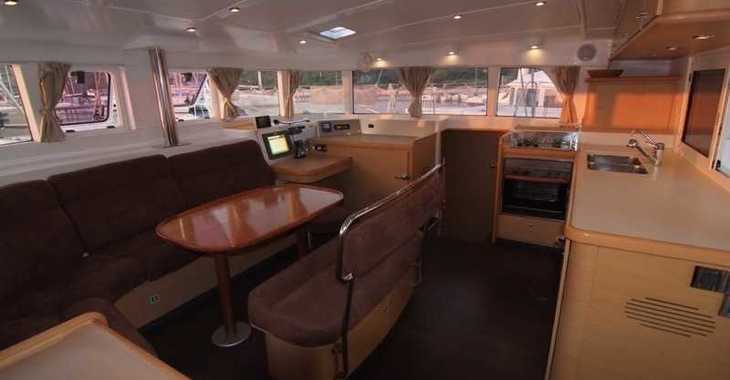 Rent a catamaran in Punat Marina - Lagoon 440 (4+2 cab)