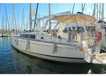 Rent a sailboat in Port Olimpic de Barcelona - Oceanis 38.1