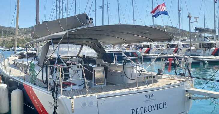 Chartern Sie segelboot in Marina Kremik - Dufour 560 Grand Large