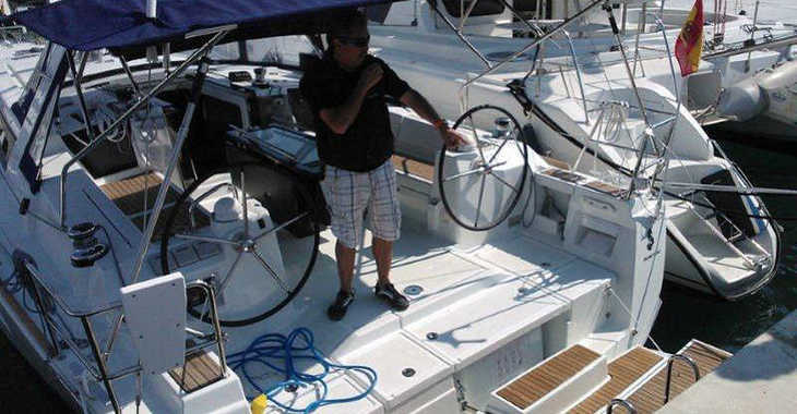 Alquilar velero en Marina del Sur. Puerto de Las Galletas - Oceanis 41