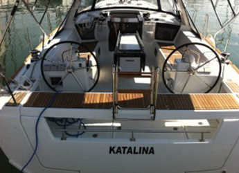 Rent a sailboat in Muelle de la lonja - Oceanis 41