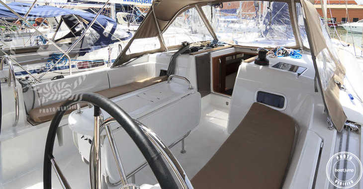 Rent a sailboat in Marina del Sur. Puerto de Las Galletas - Sun Odyssey 519