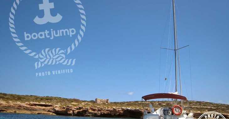Rent a sailboat in Club Náutico Ibiza - Oceanis Clipper 311