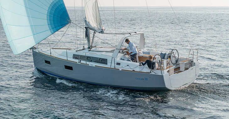 Rent a sailboat in Kornati Marina - Oceanis 38 - 3 cab.