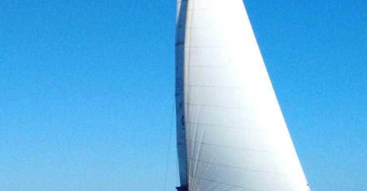 Rent a sailboat in Platja de ses salines - Oceanis 430