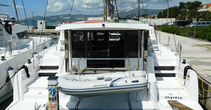 Rent a catamaran in Marina Kastela - Bali 4.1 - 4 cab.