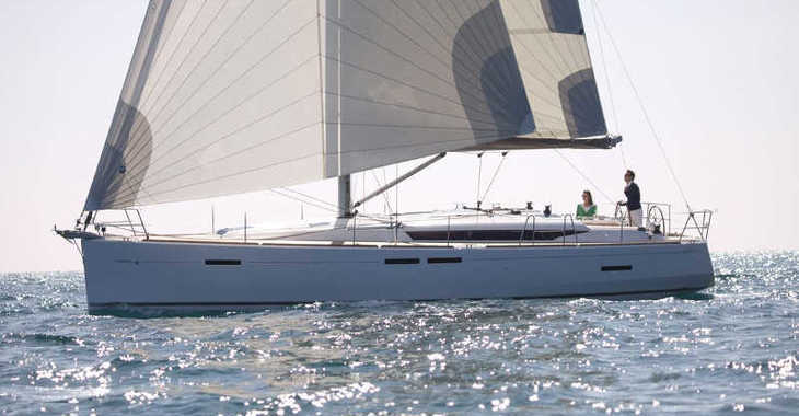 Rent a sailboat in Marina Rogač - Sun Odyssey 449