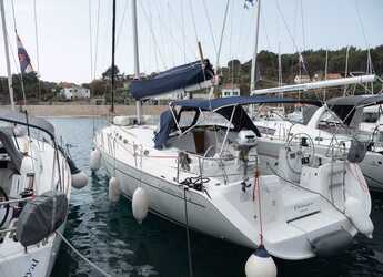 Rent a sailboat in Marina Rogač - Beneteau Cyclades 50.5