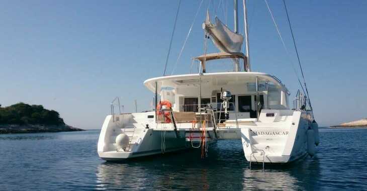 Rent a catamaran in Marina Rogač - Lagoon 450